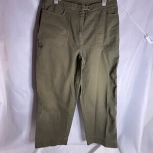 Lauren Ralph Lauren Cargo Khaki Type Cropped Algae Green Pants Shorts Size 12
